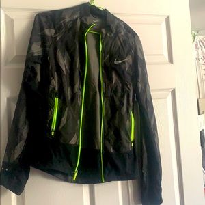 Nike windbreaker jacket